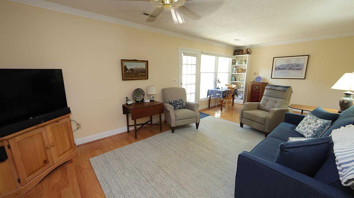 3137 Morningside Drive Raleigh, NC 27607 - Photo 6 of 15 Photo 6