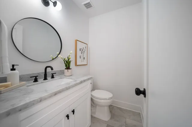 $5,500 | 2501 Briarhurst Drive, Houston, TX 77057