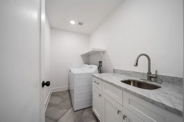 $5,500 | 2501 Briarhurst Drive, Houston, TX 77057