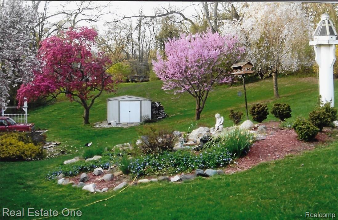 25768 Farmington Road Farmington, MI 48336 - Photo 35 of 37 Scan_20170603 (8).jpg
