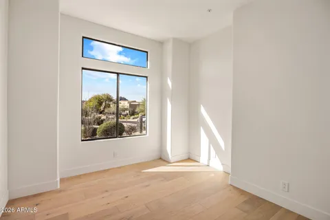 $1,825,000 | 10874 East Dale Lane, Scottsdale, AZ 85262