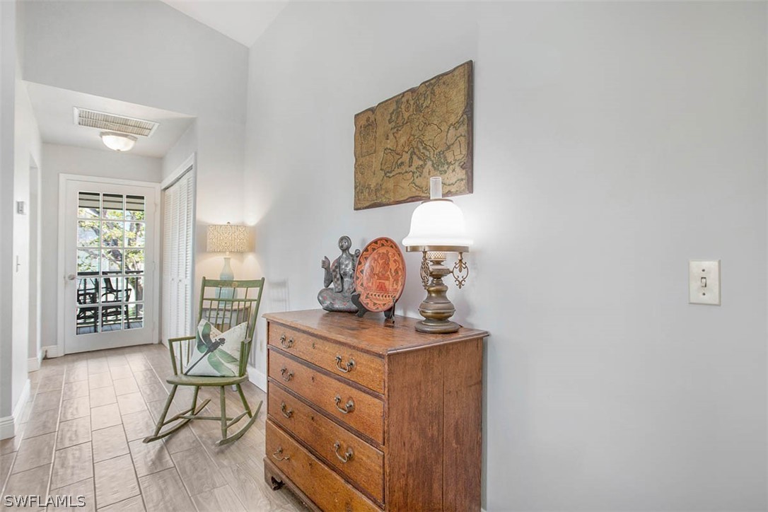 1447 Albatross Road Sanibel, FL 33957 - Photo 5 of 29 a living room with furniture