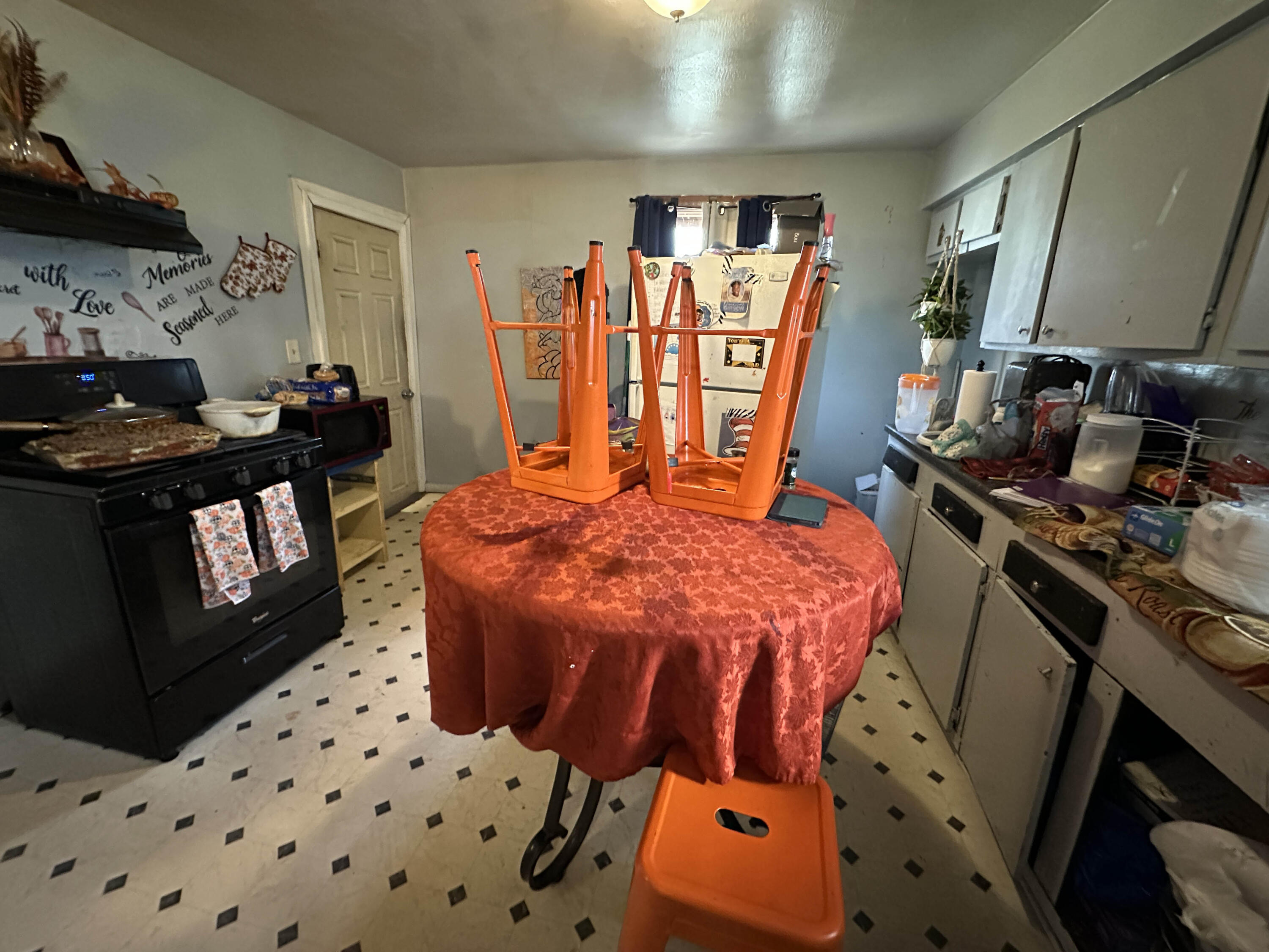 3024 North 20th Street Milwaukee, WI 53206 - Photo 7 of 18 IMG_8274