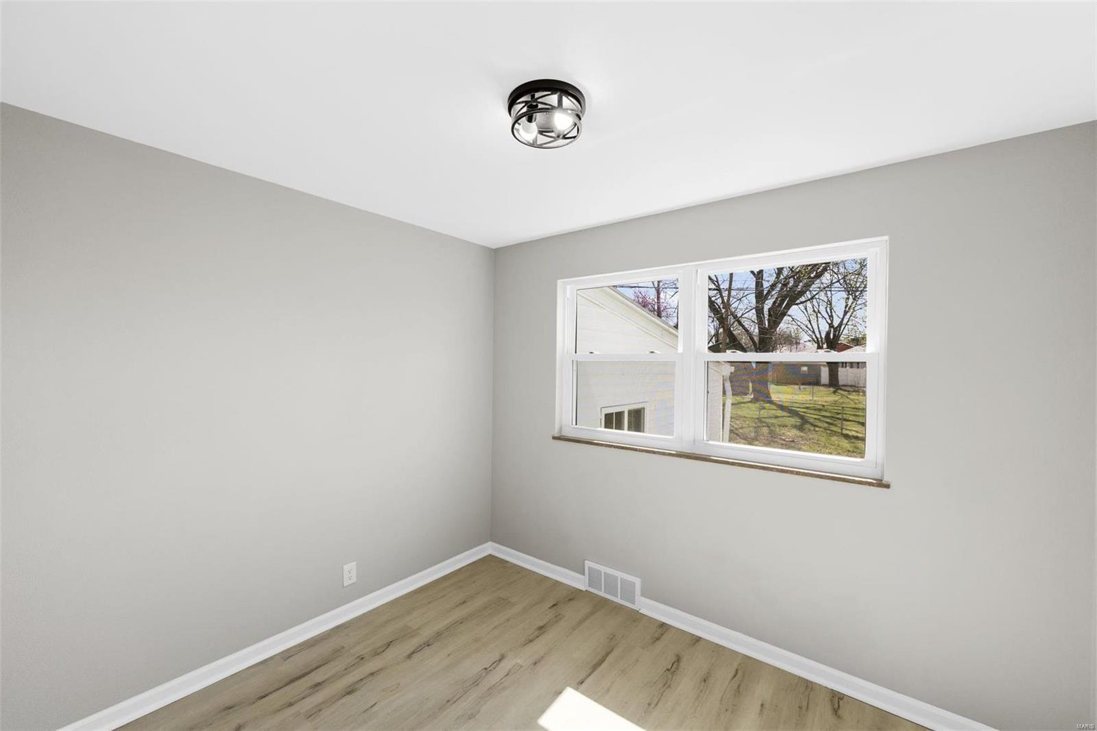 808 Pine Street St. Charles, MO 63301 - Photo 13 of 34