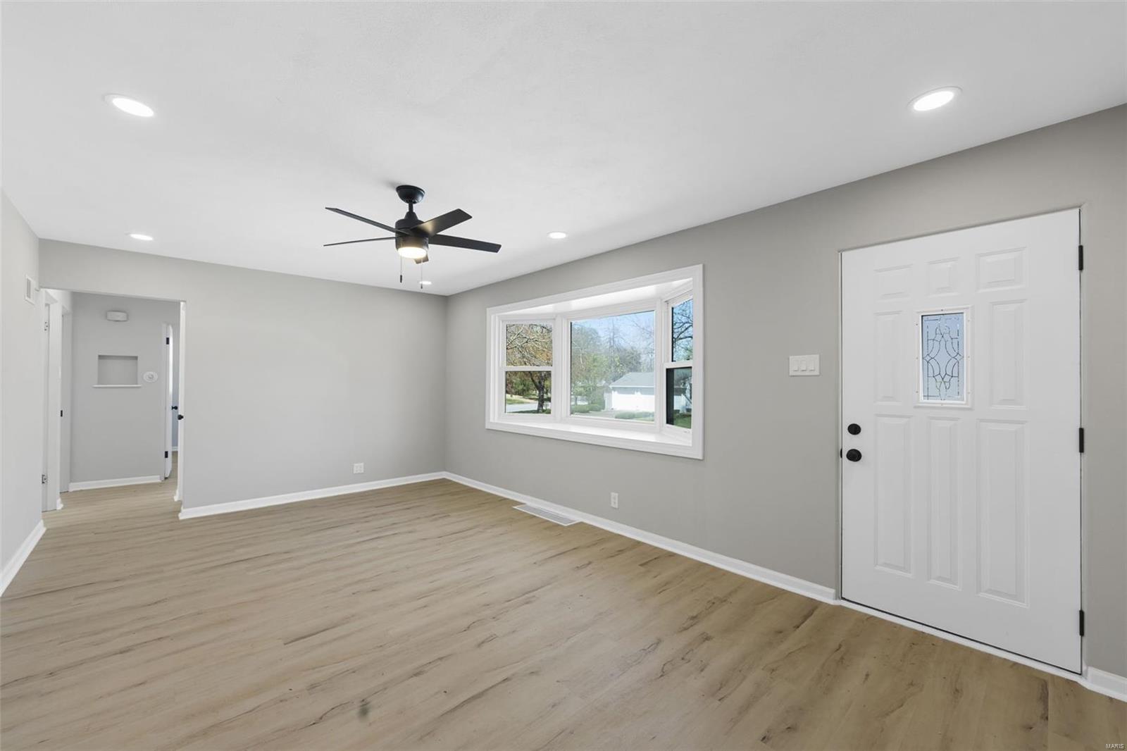 808 Pine Street St. Charles, MO 63301 - Photo 5 of 34