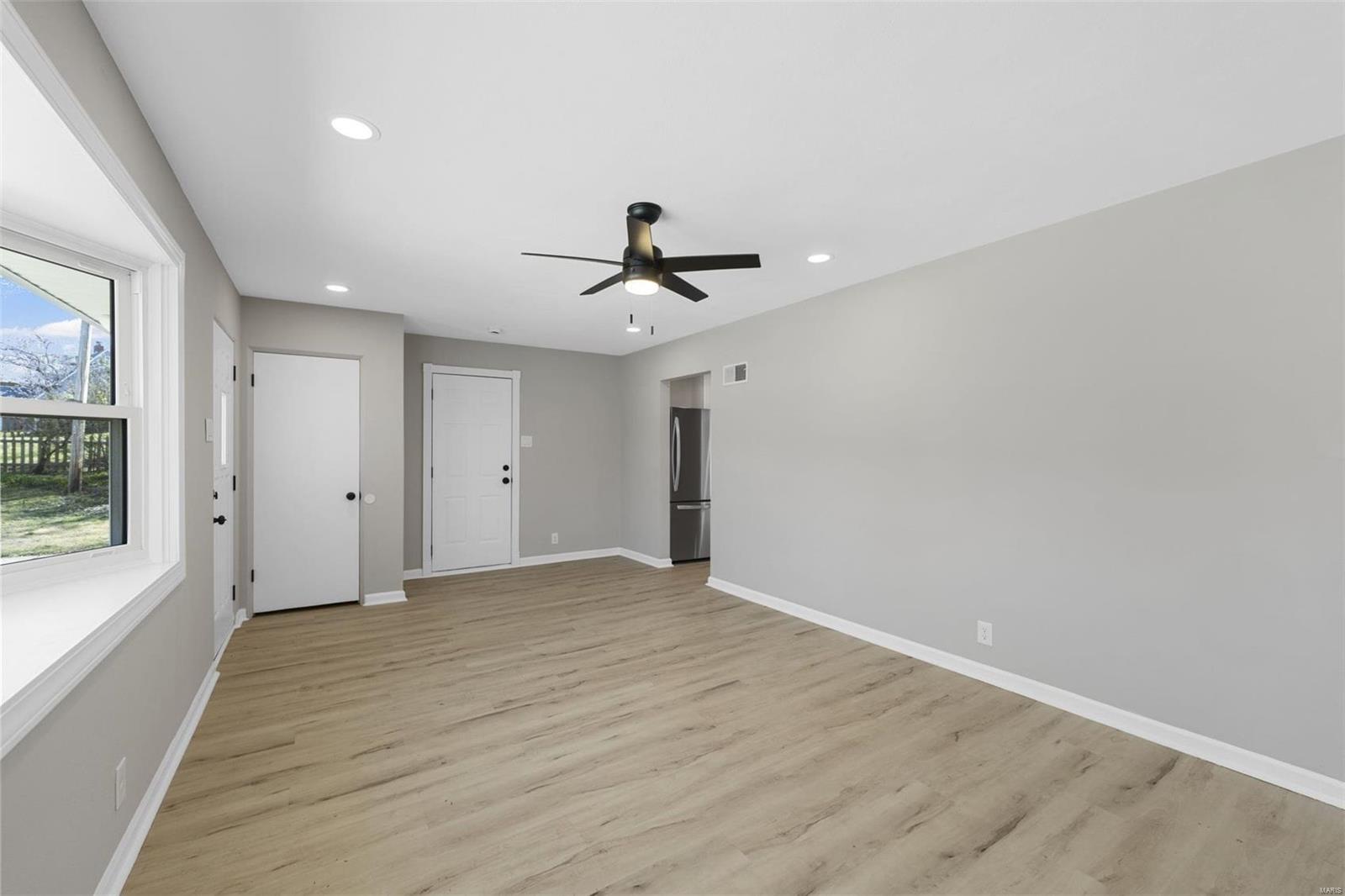 808 Pine Street St. Charles, MO 63301 - Photo 7 of 34