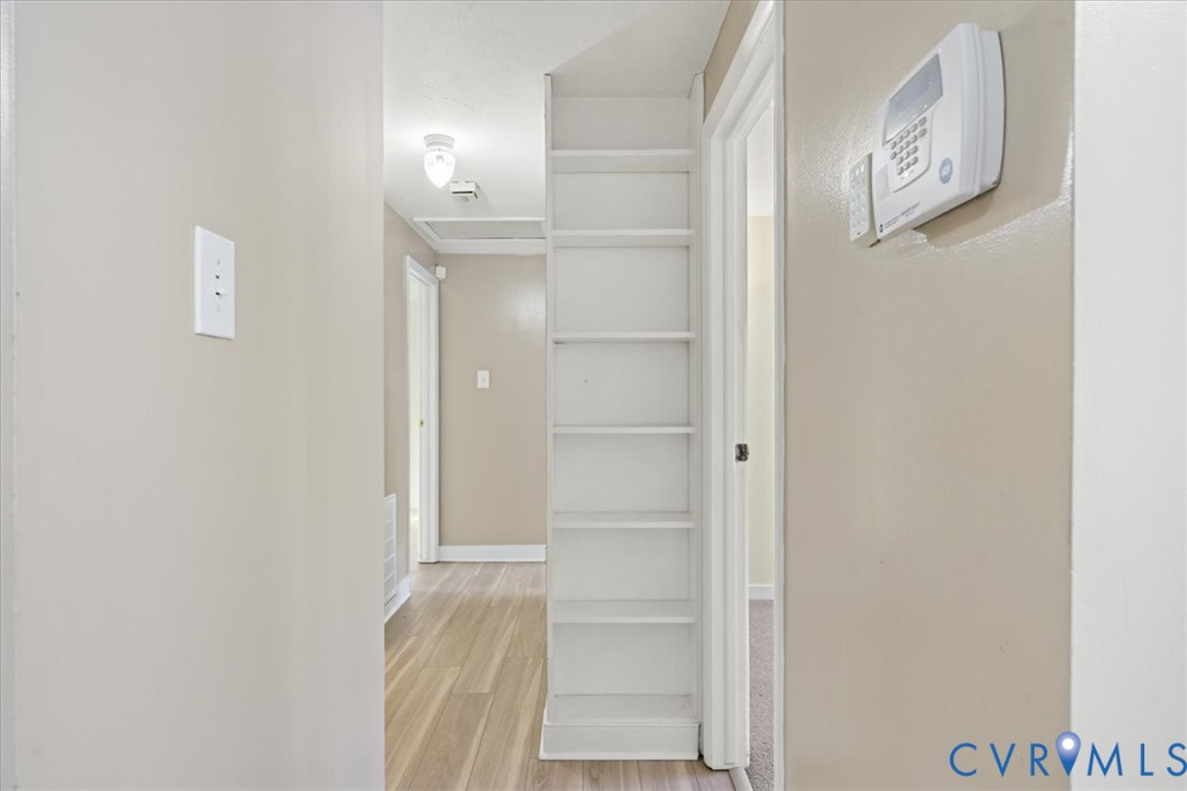 8819 Pepperidge Road Chesterfield, VA 23236 - Photo 18 of 35 Gallery Image 18