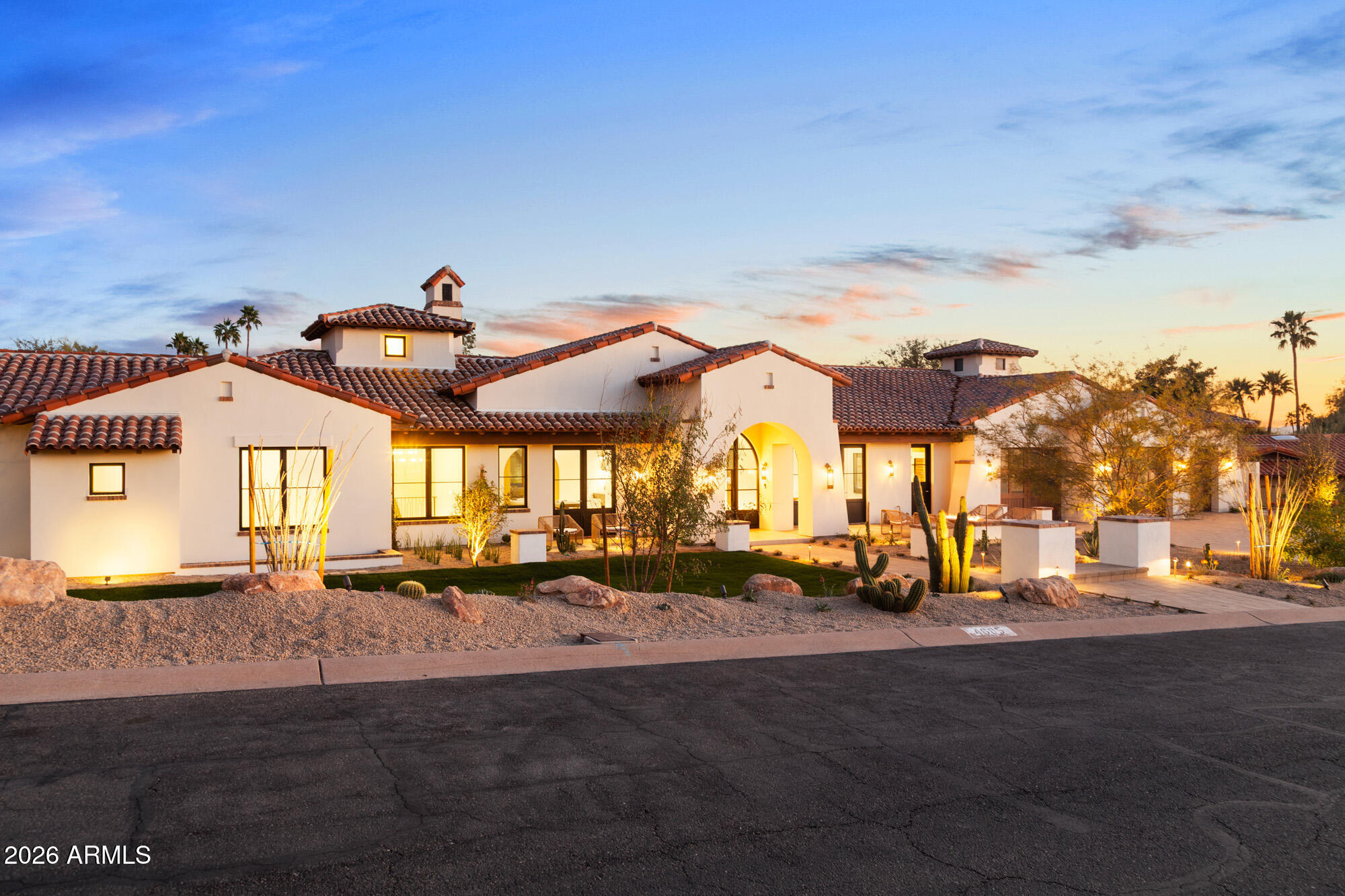 4605 East Rockridge Road Phoenix, AZ 85018 - Photo 120 of 151 4605ERockridge002-2