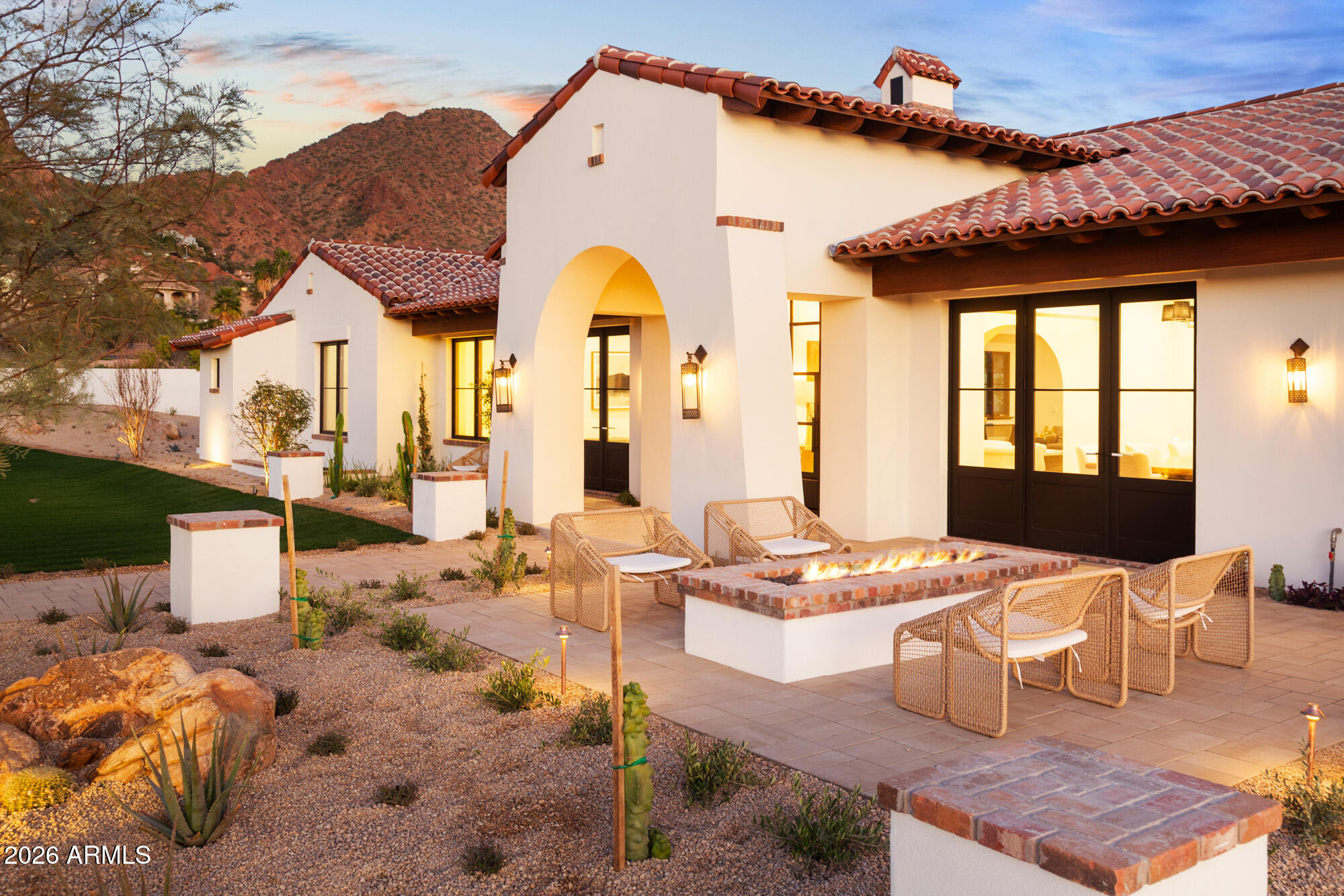 4605 East Rockridge Road Phoenix, AZ 85018 - Photo 122 of 151 4605ERockridge004-2