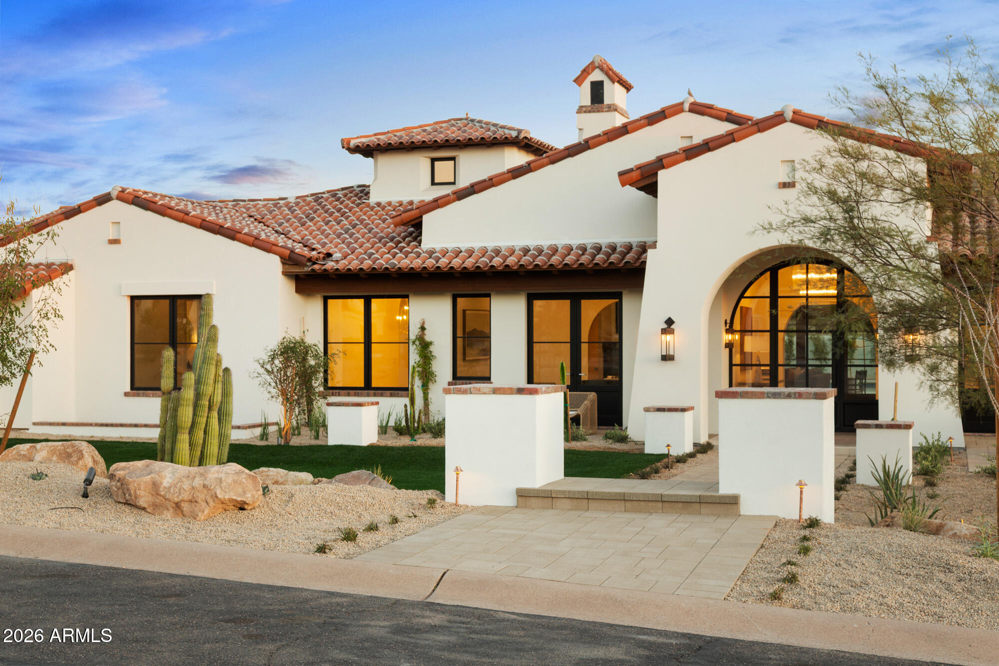 4605 East Rockridge Road Phoenix, AZ 85018 - Photo 133 of 151 4605ERockridge015-2