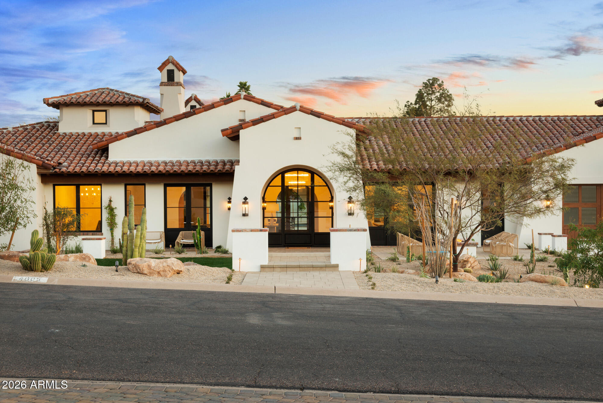 4605 East Rockridge Road Phoenix, AZ 85018 - Photo 135 of 151 4605ERockridge017-2