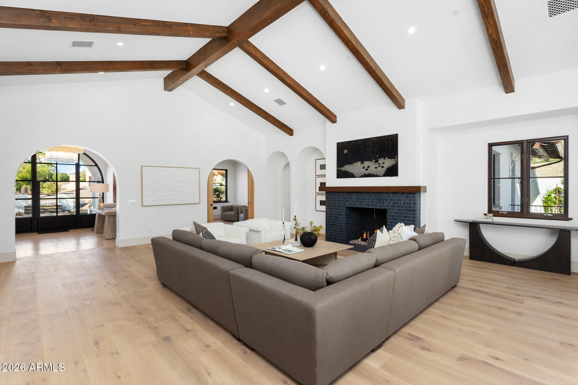 4605 East Rockridge Road Phoenix, AZ 85018 - Photo 17 of 151 4605ERockridge034