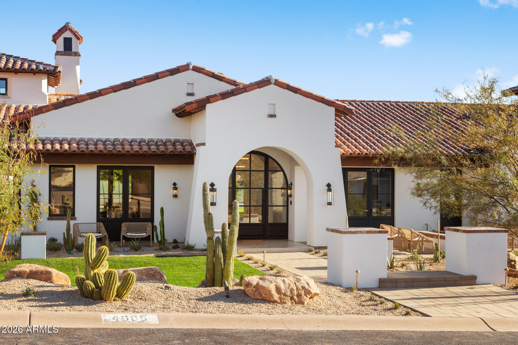 4605 East Rockridge Road Phoenix, AZ 85018 - Photo 3 of 151 4605ERockridge020