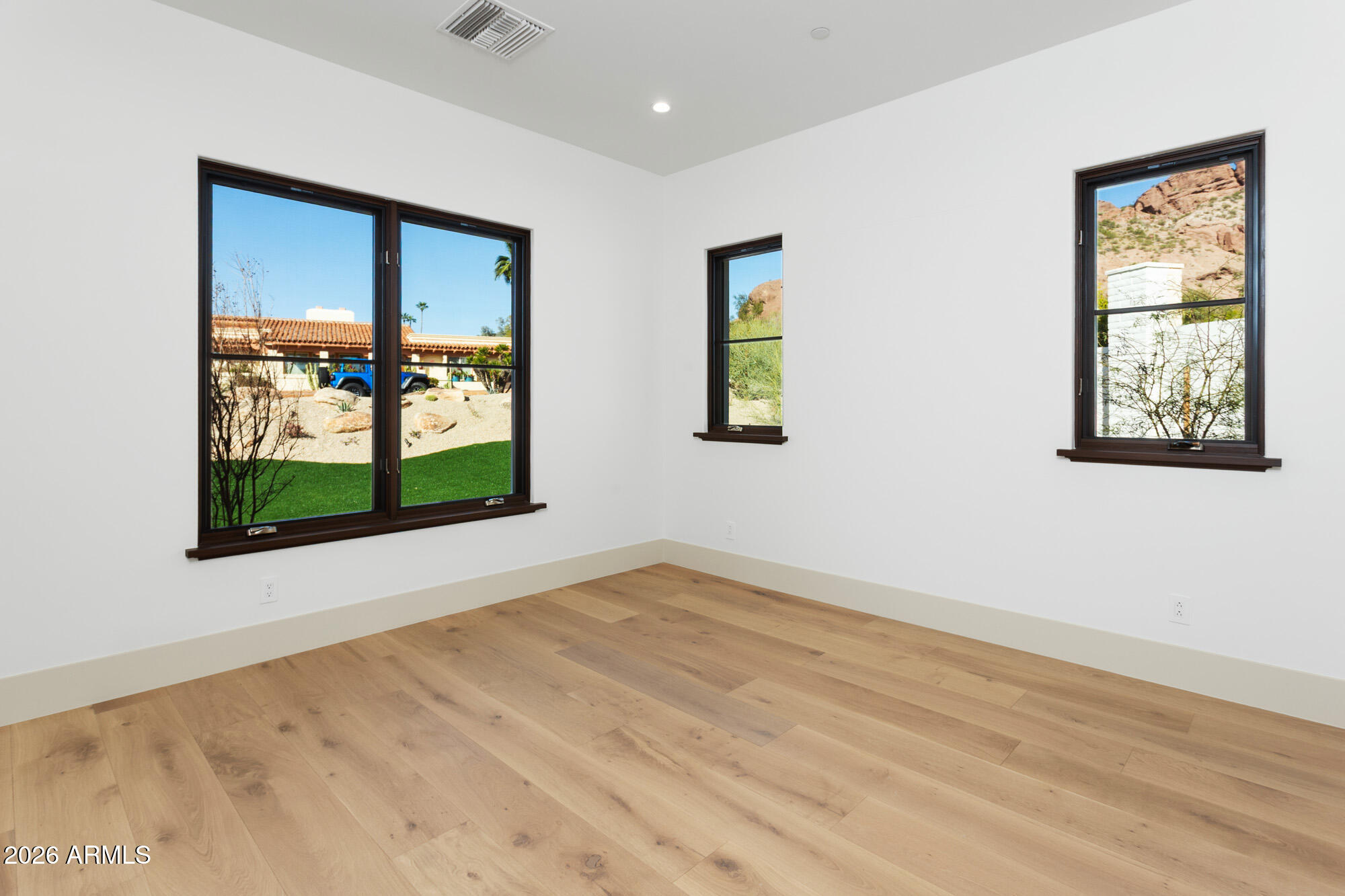 4605 East Rockridge Road Phoenix, AZ 85018 - Photo 53 of 151 4605ERockridge070