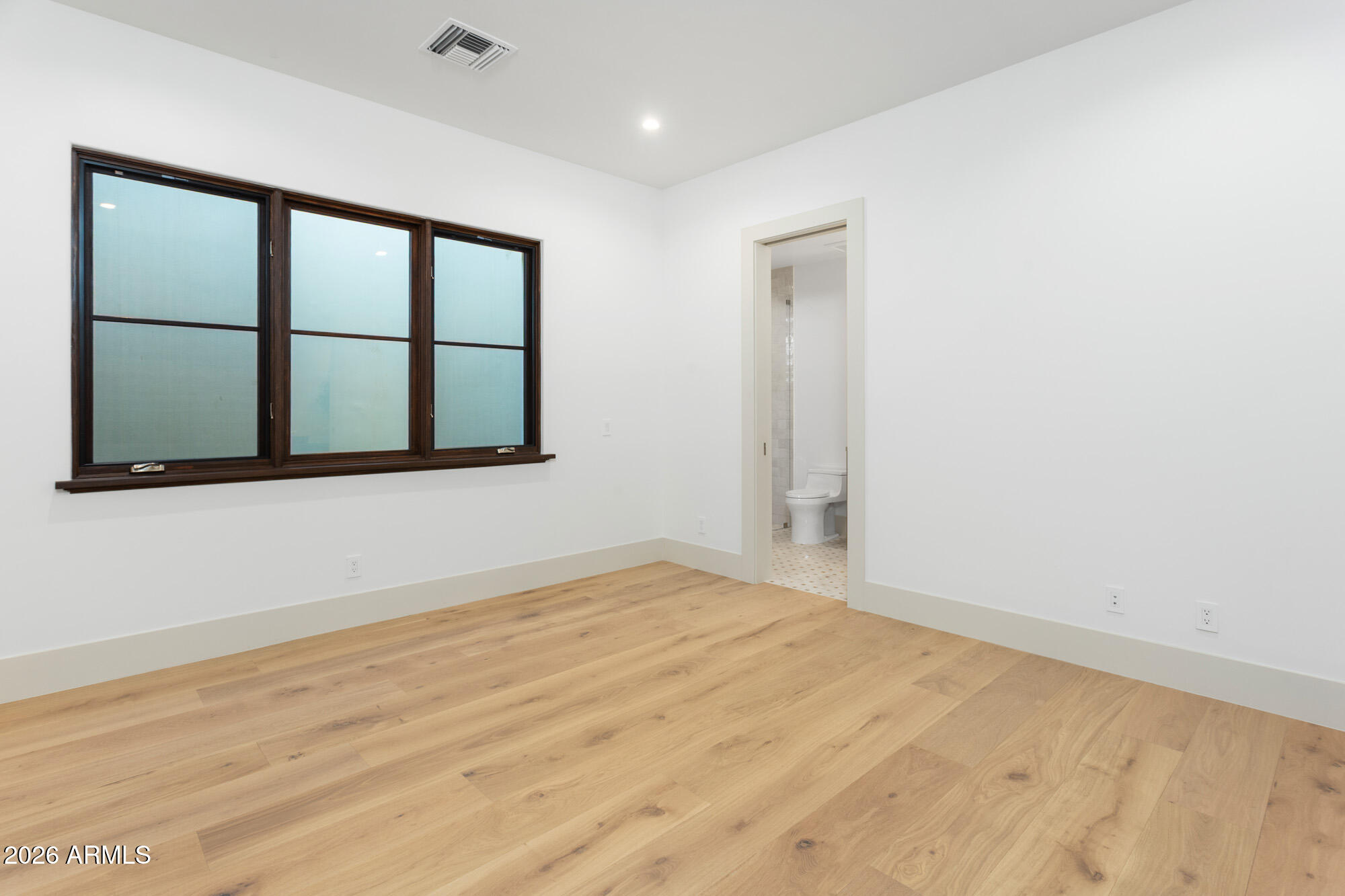 4605 East Rockridge Road Phoenix, AZ 85018 - Photo 58 of 151 4605ERockridge075