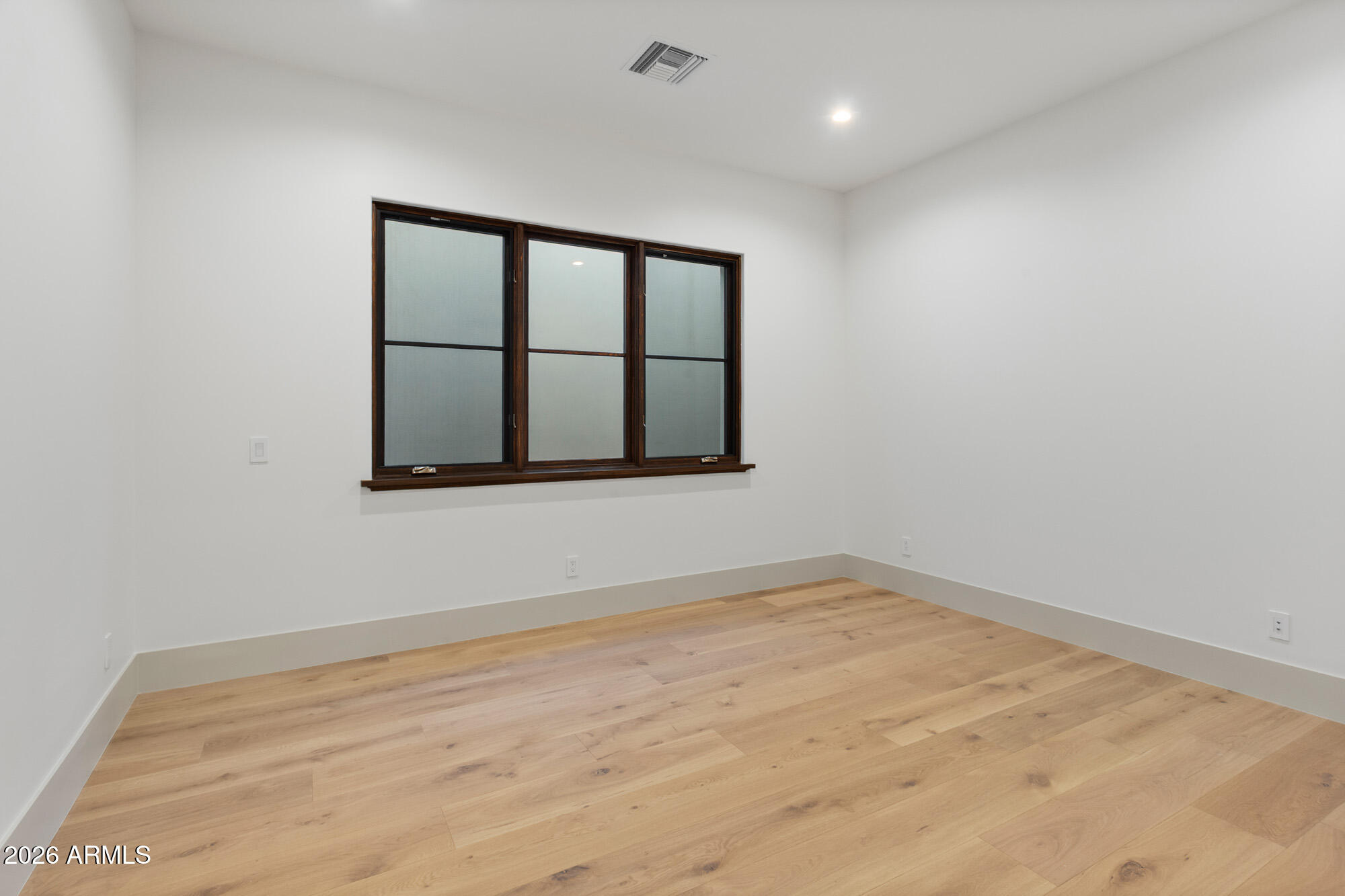 4605 East Rockridge Road Phoenix, AZ 85018 - Photo 60 of 151 4605ERockridge077