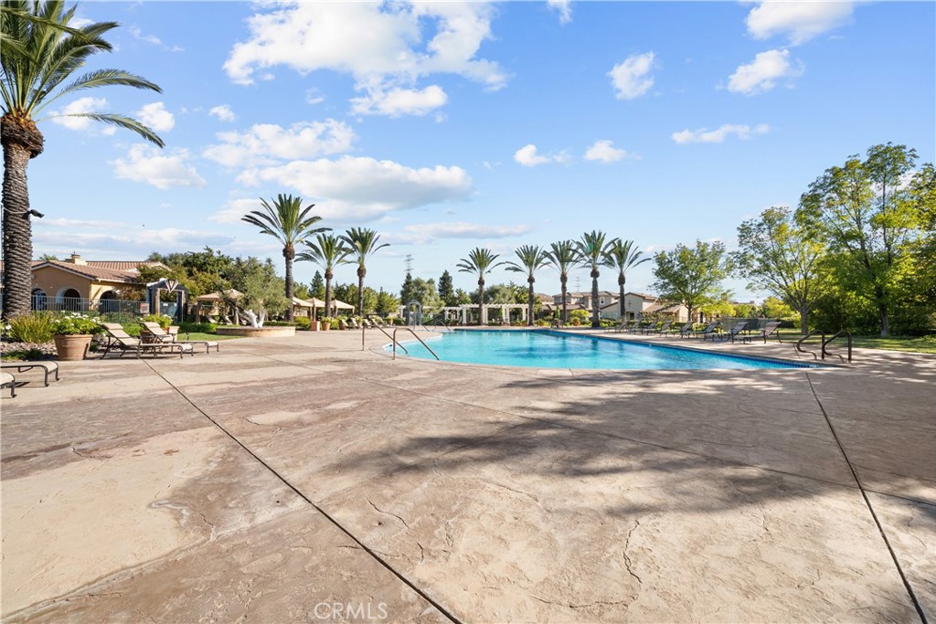 23815 Balsa Court Valencia, CA 91354 - Photo 48 of 63 community pool