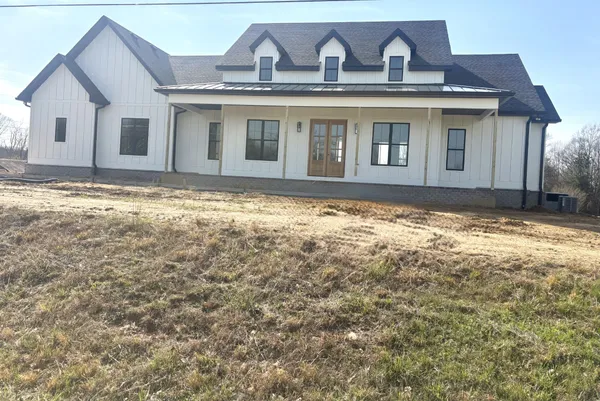 $999,990 | 2622 Deer Creek Lane, White House, TN 37188