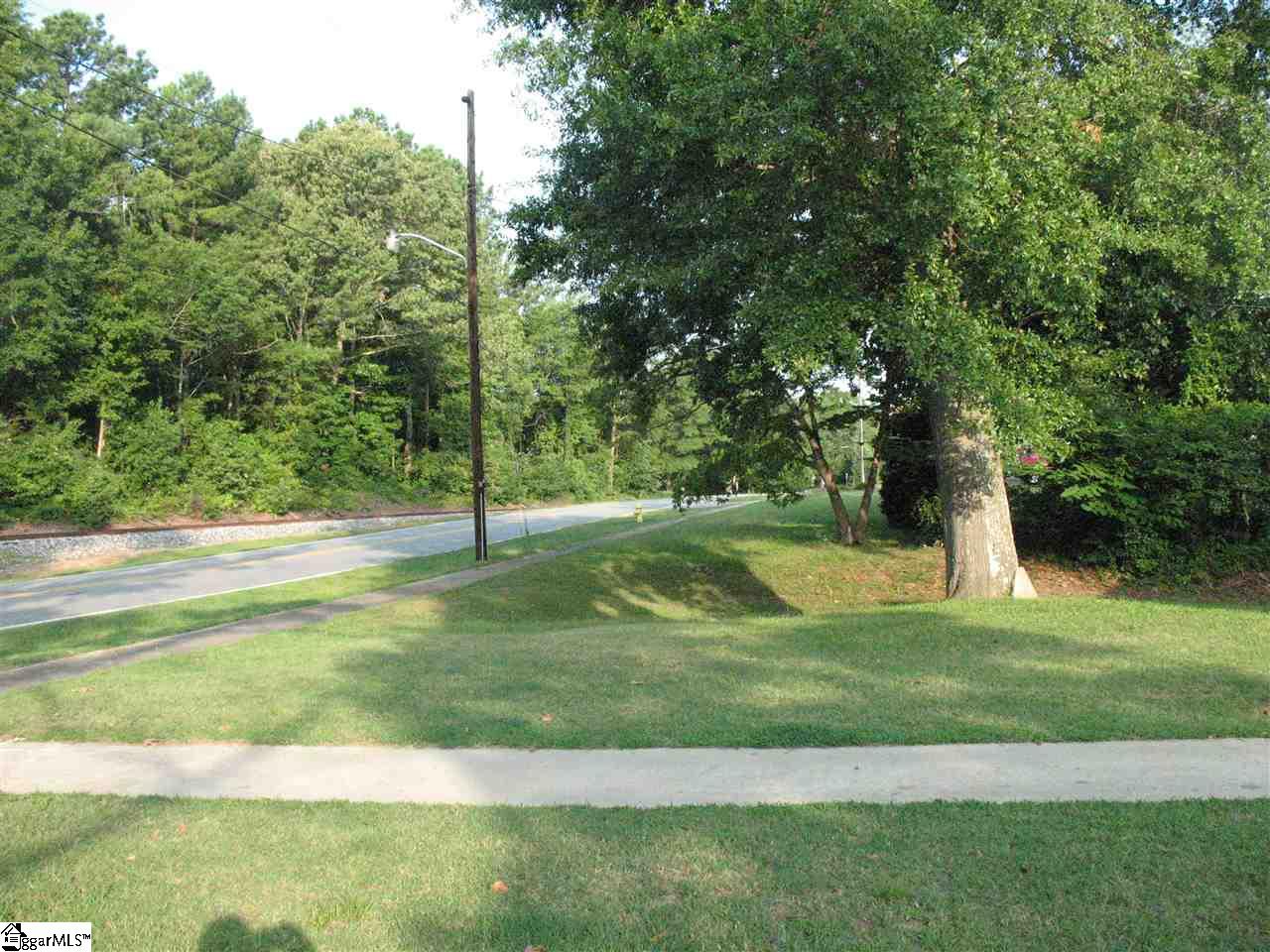 603 Blue Ridge Avenue Belton, SC 29627 - Photo 2 of 16