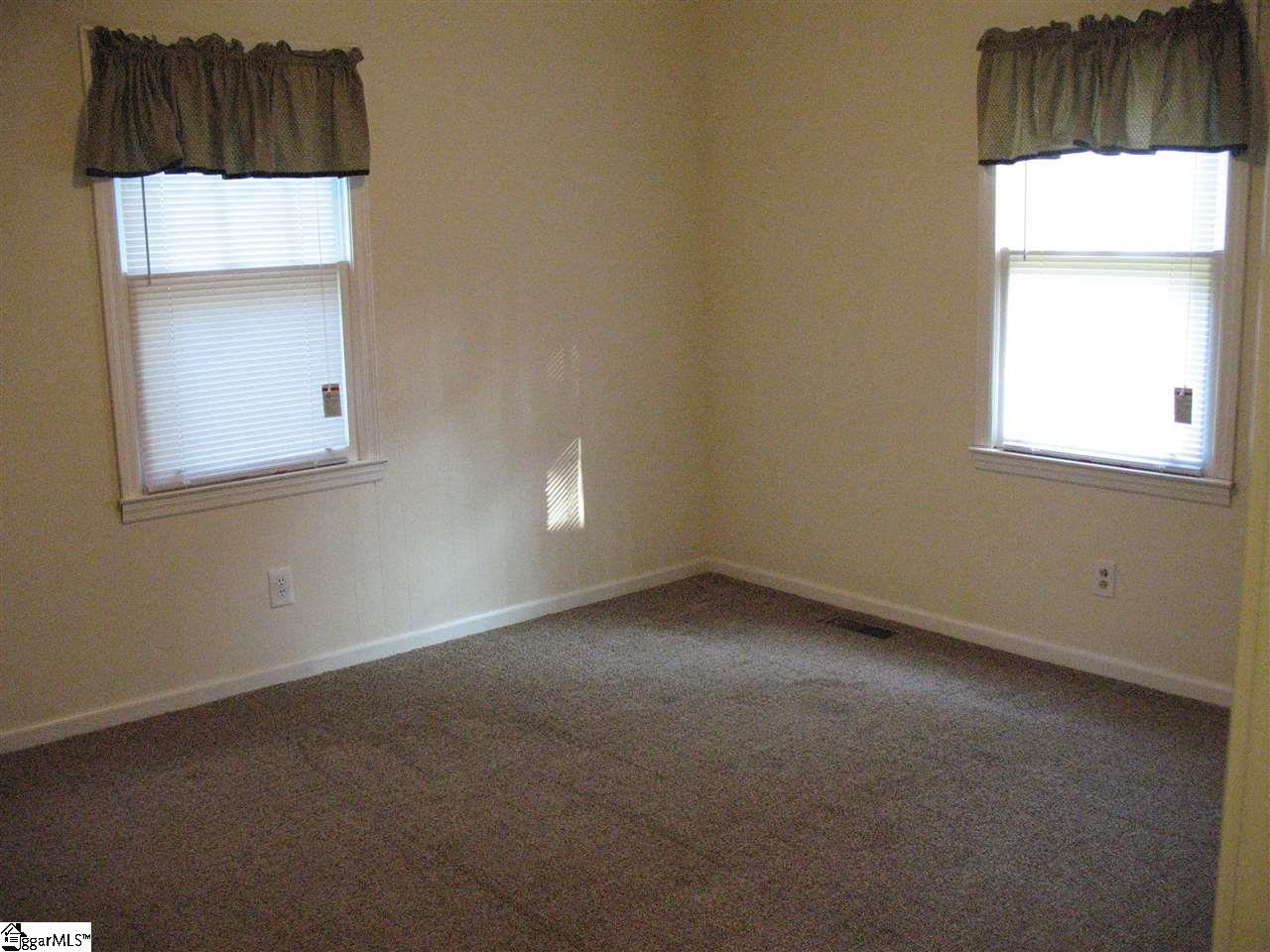603 Blue Ridge Avenue Belton, SC 29627 - Photo 7 of 16
