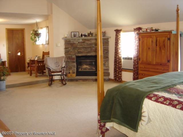 7 Rr Mill Moscow, PA 18444 - Photo 11 of 12 Master BR - view 2