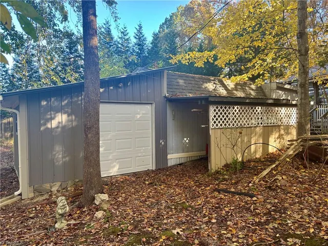 $390,000 | 2285 Cherrywood Drive, Clemmons, NC 27012