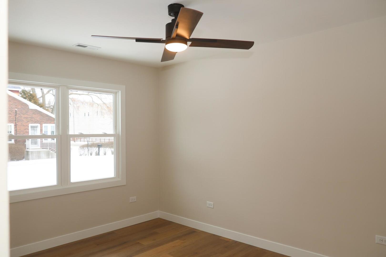289 Chestnut Street Antioch, IL 60002 - Photo 11 of 25