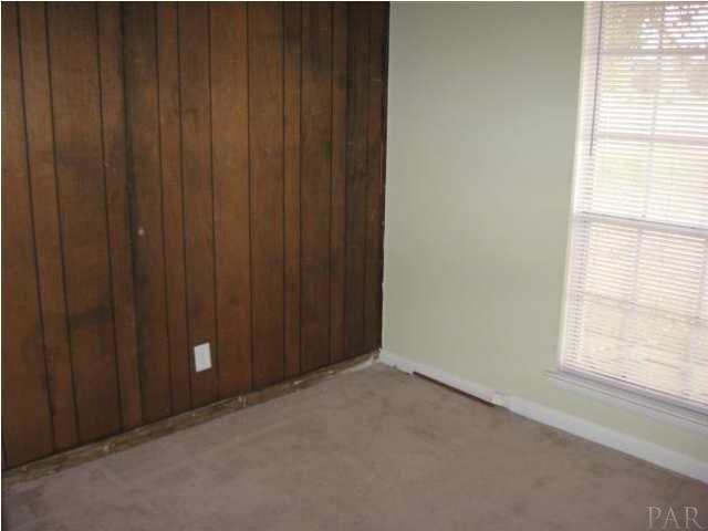 5477 Mulat Road Milton, FL 32583 - Photo 4 of 9
