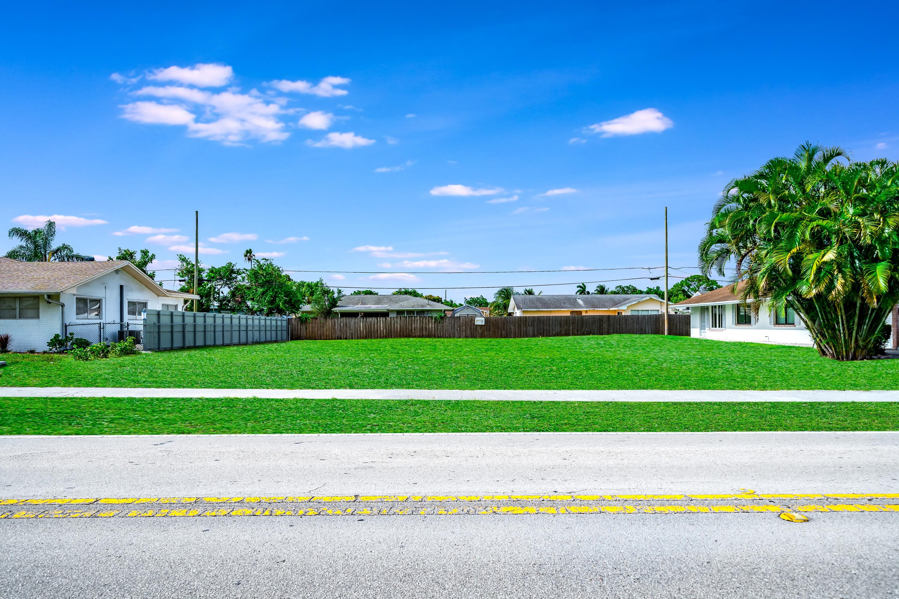 4855 Elmhurst Road West Palm Beach, FL 33417 - Photo 3 of 8 Elmhurst Road