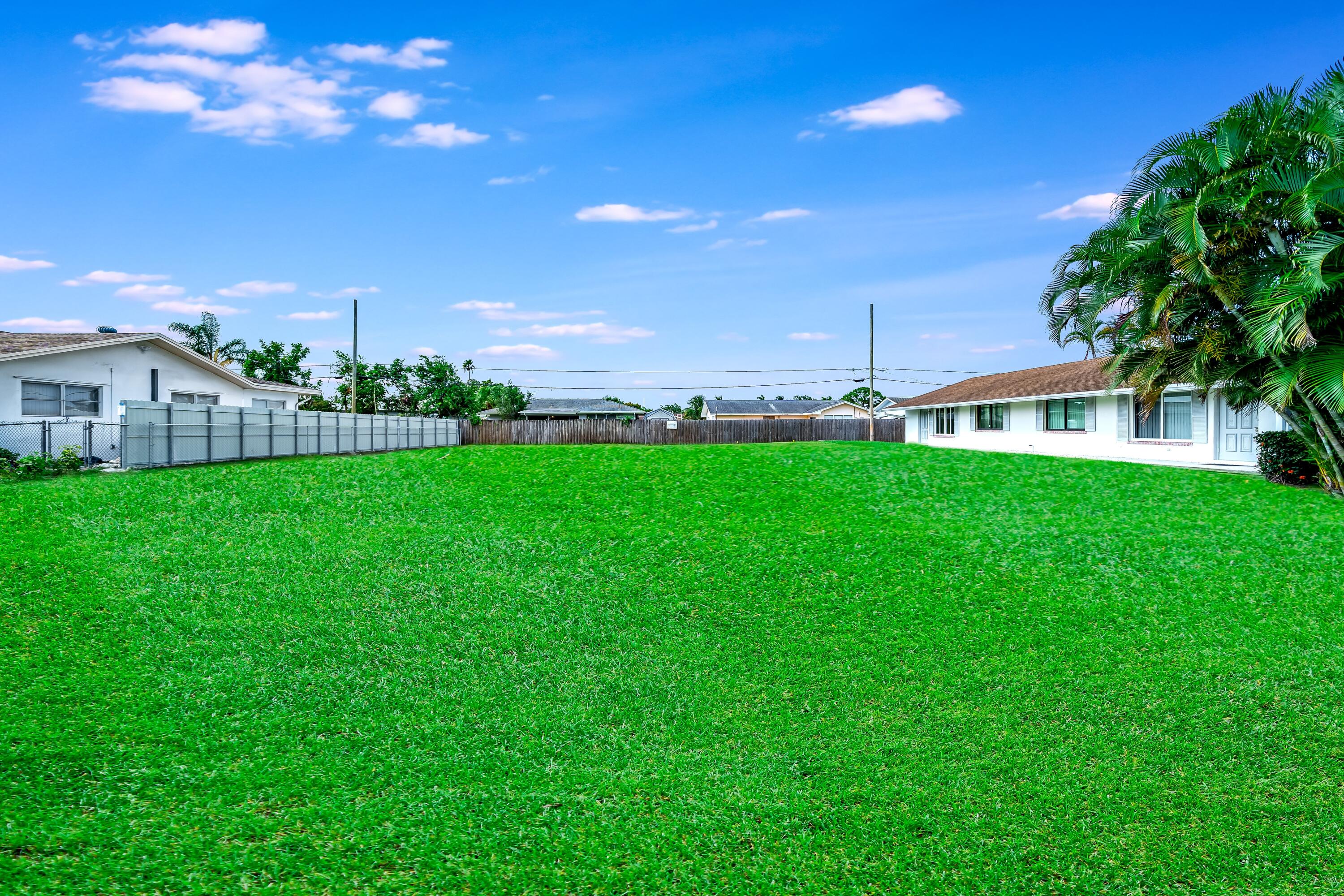 4855 Elmhurst Road West Palm Beach, FL 33417 - Photo 4 of 8 Elmhurst Road