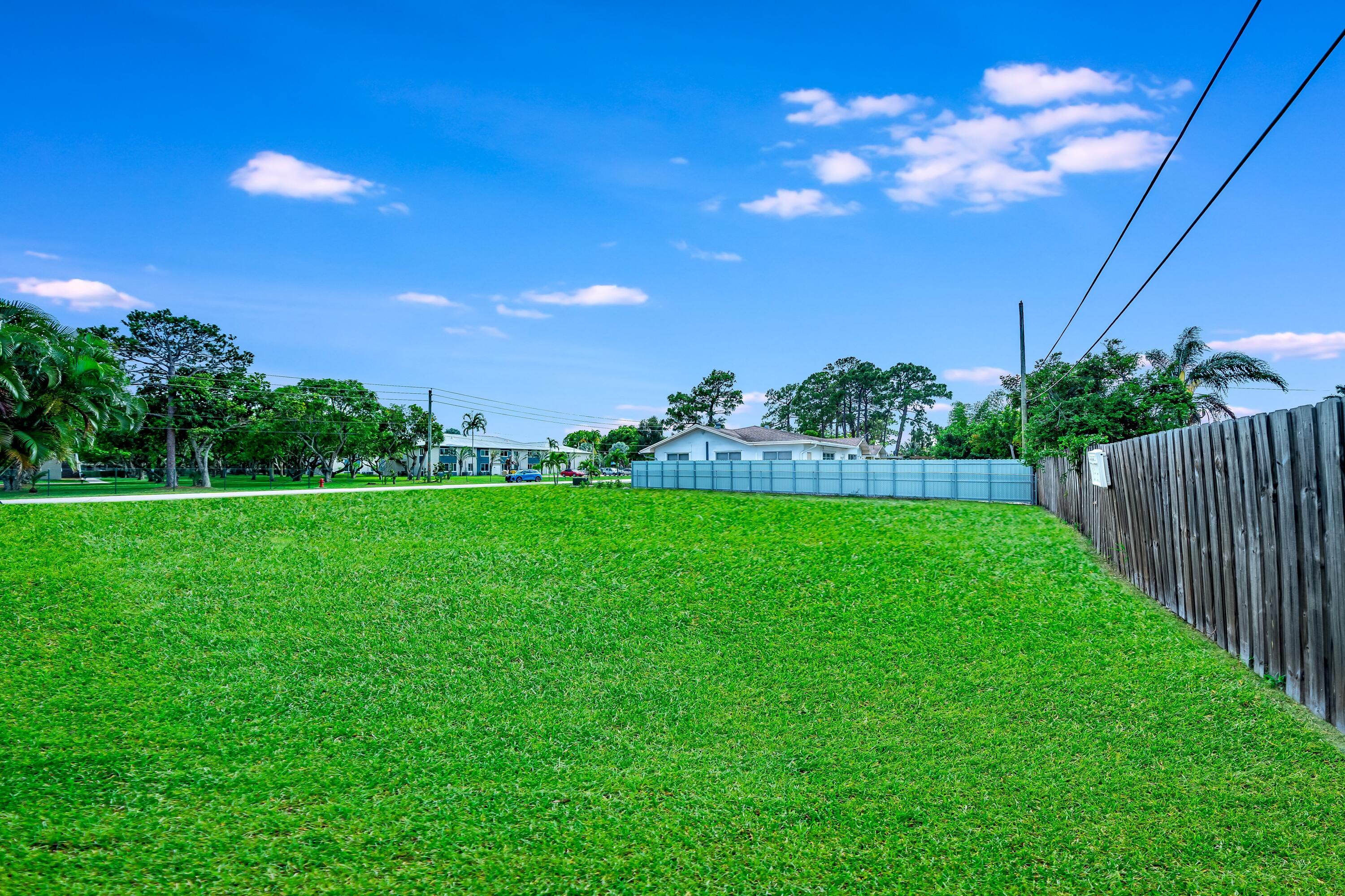 4855 Elmhurst Road West Palm Beach, FL 33417 - Photo 7 of 8 Elmhurst Road