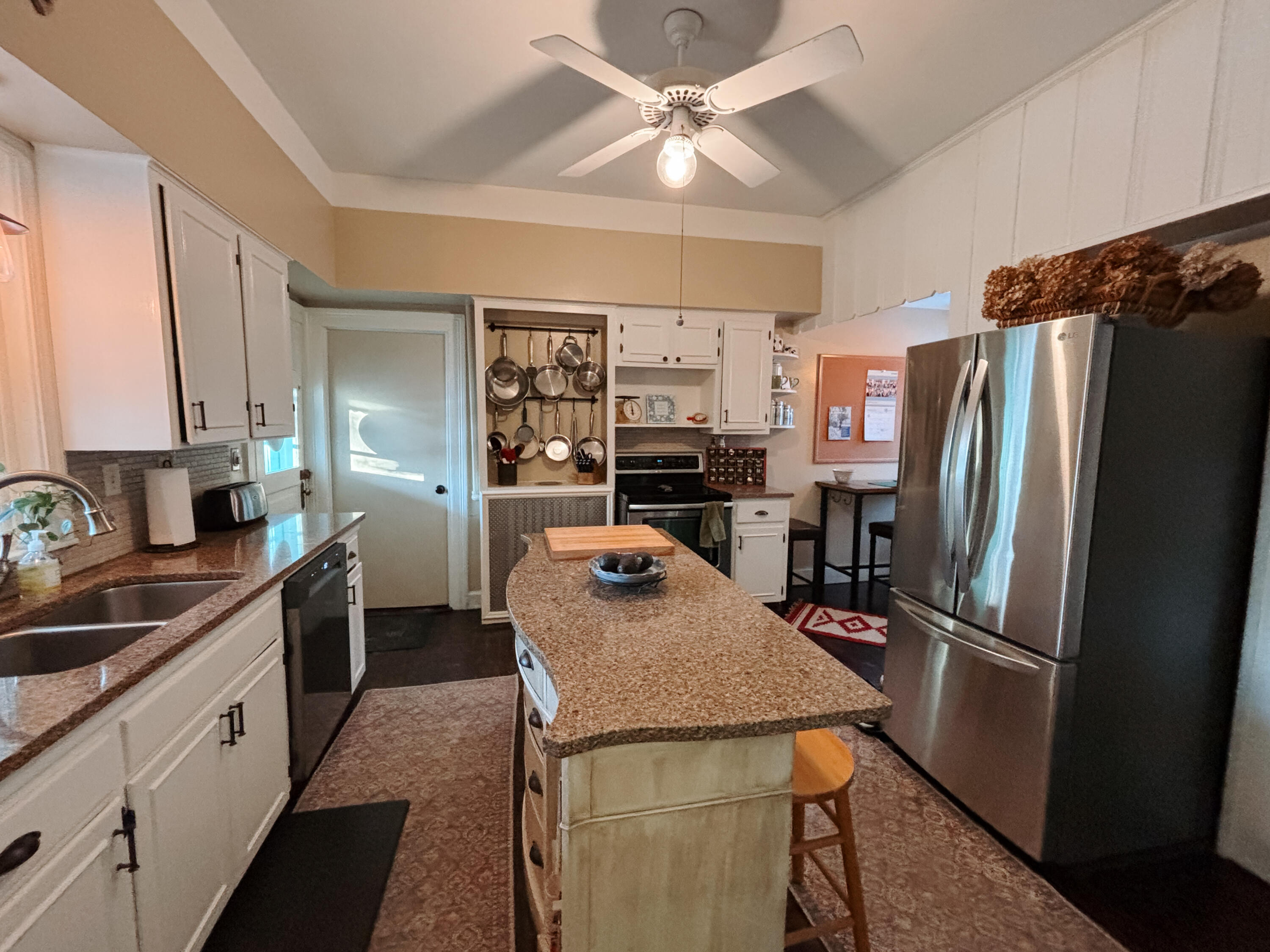 7100 Wing Lake Road Bloomfield Hills, MI 48301 - Photo 8 of 47 Kitchen