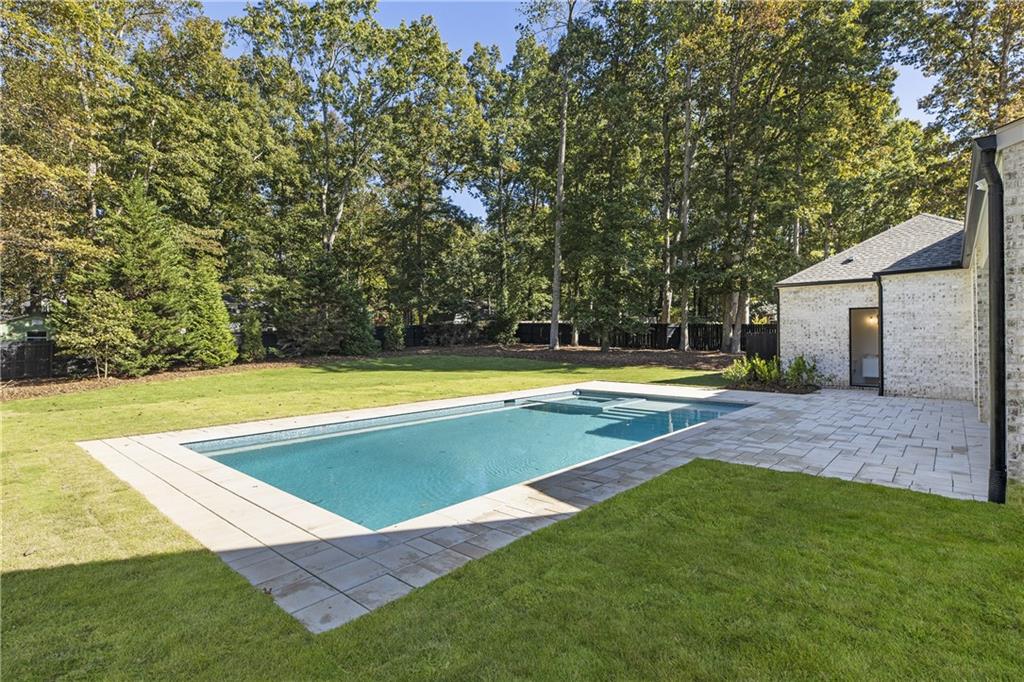 141 N Trace Alpharetta, GA 30009 - Photo 64 of 92