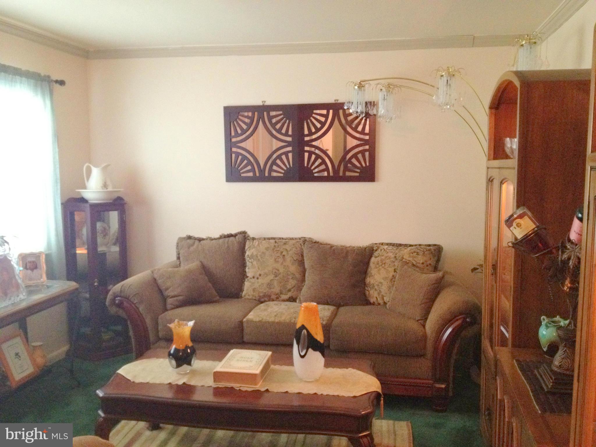 2416 Kilpatrick Place Dumfries, VA 22026 - Photo 3 of 10 Living Room