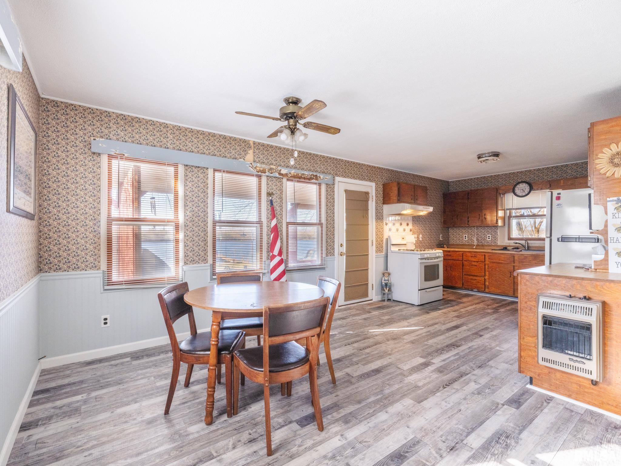 6334 Macs Road Manito, IL 61546 - Photo 9 of 28 Gallery Image 9