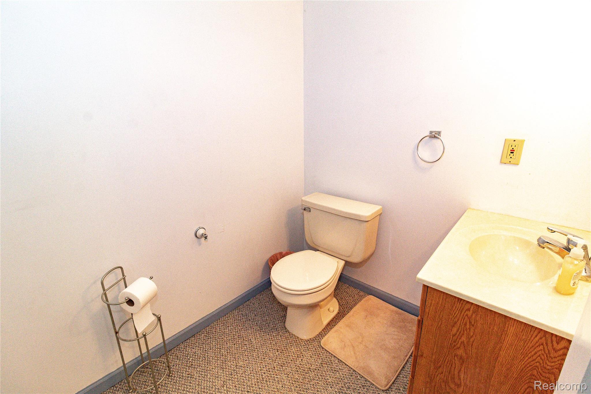 4450 Blood Road Metamora, MI 48455 - Photo 45 of 61 Basement Half Bath.jpg