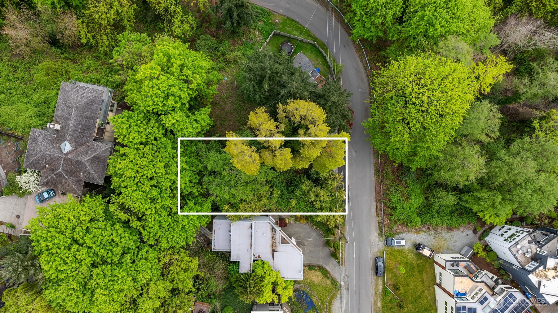 1601 Ferry Avenue Southwest Seattle, WA 98116 - Photo 2 of 12