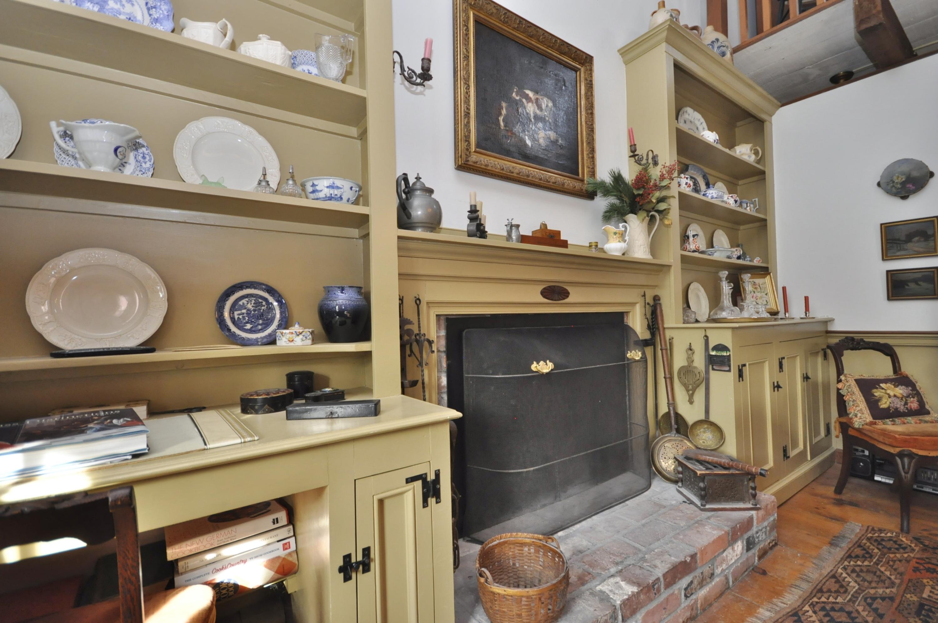 34 Norris Road Sagamore Beach, MA 02562 - Photo 14 of 30 Custom cabinets