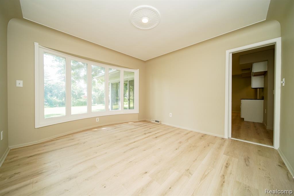 2949 Lacota Road Waterford, MI 48328 - Photo 30 of 67 Gallery Image 30