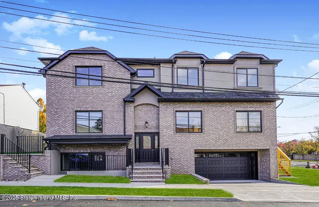 $1,598,999 | 9 Massachusetts Street | Tottenville