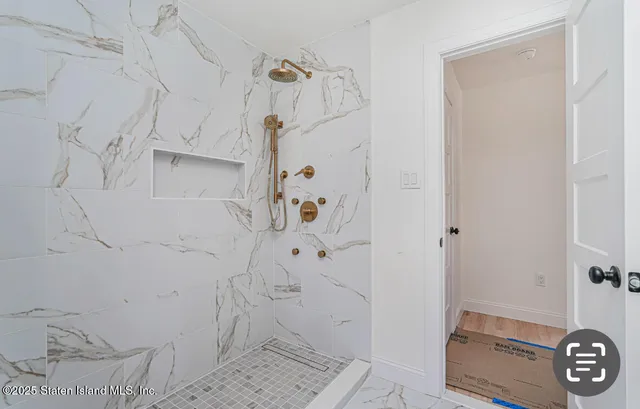 $1,598,999 | 9 Massachusetts Street | Tottenville