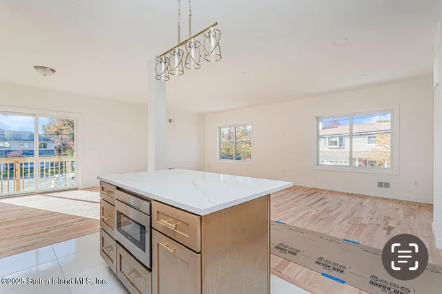 $1,598,999 | 9 Massachusetts Street | Tottenville