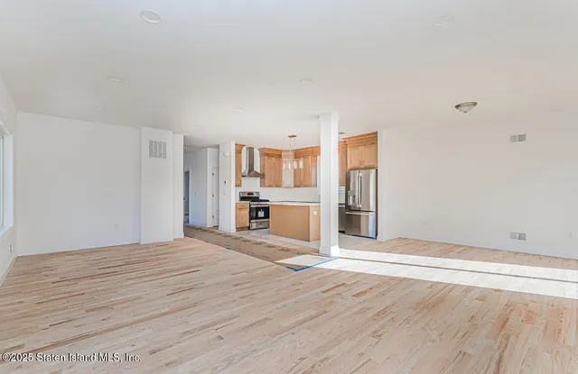 $1,598,999 | 9 Massachusetts Street | Tottenville