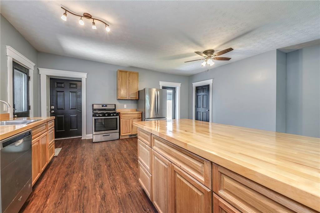 616 Bascom Avenue Pittsburgh, PA 15212 - Photo 17 of 25 Gallery Image 17