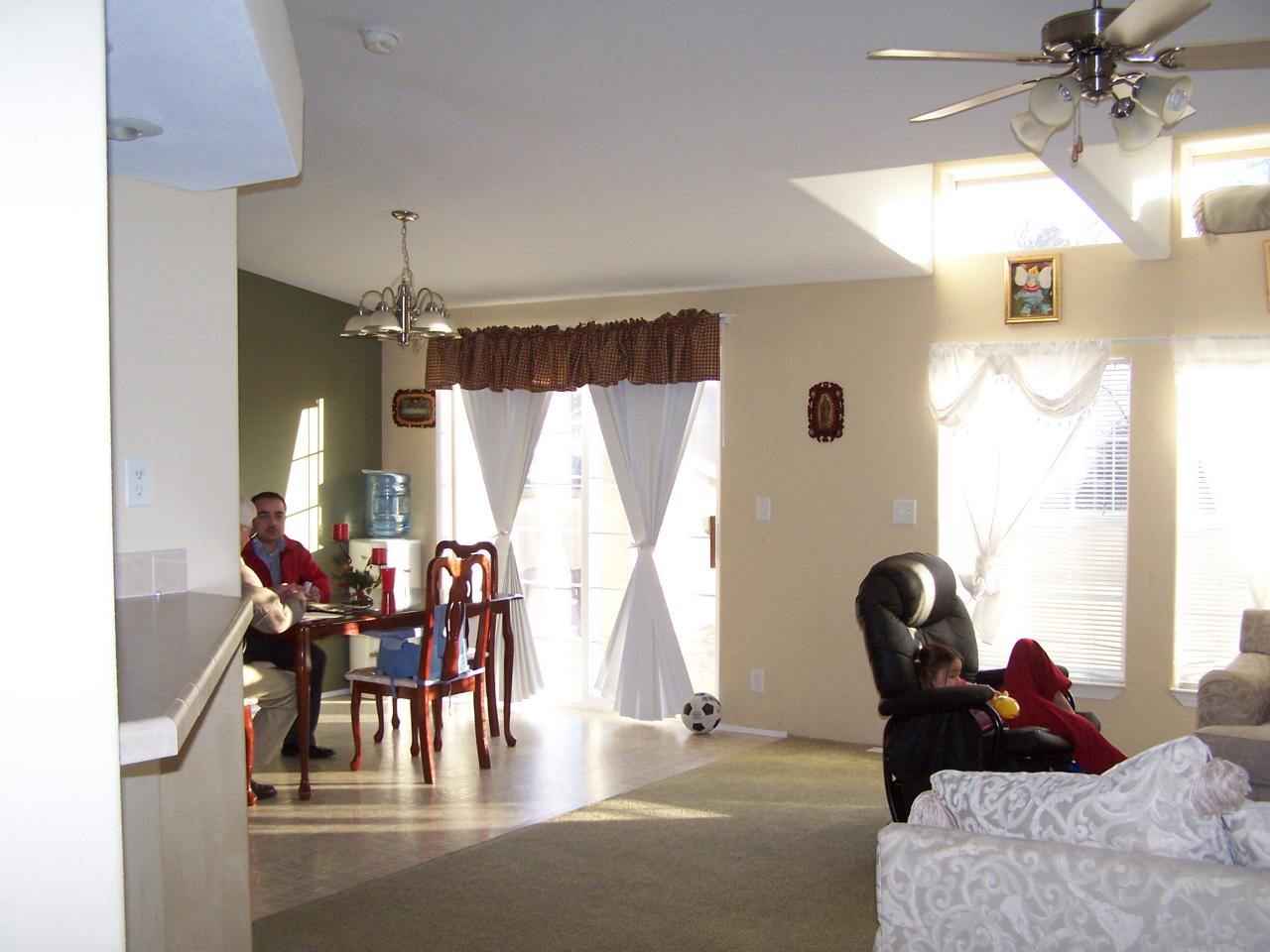730 Durham Road Zillah, WA 98953 - Photo 5 of 11 a living room with furniture and a large window
