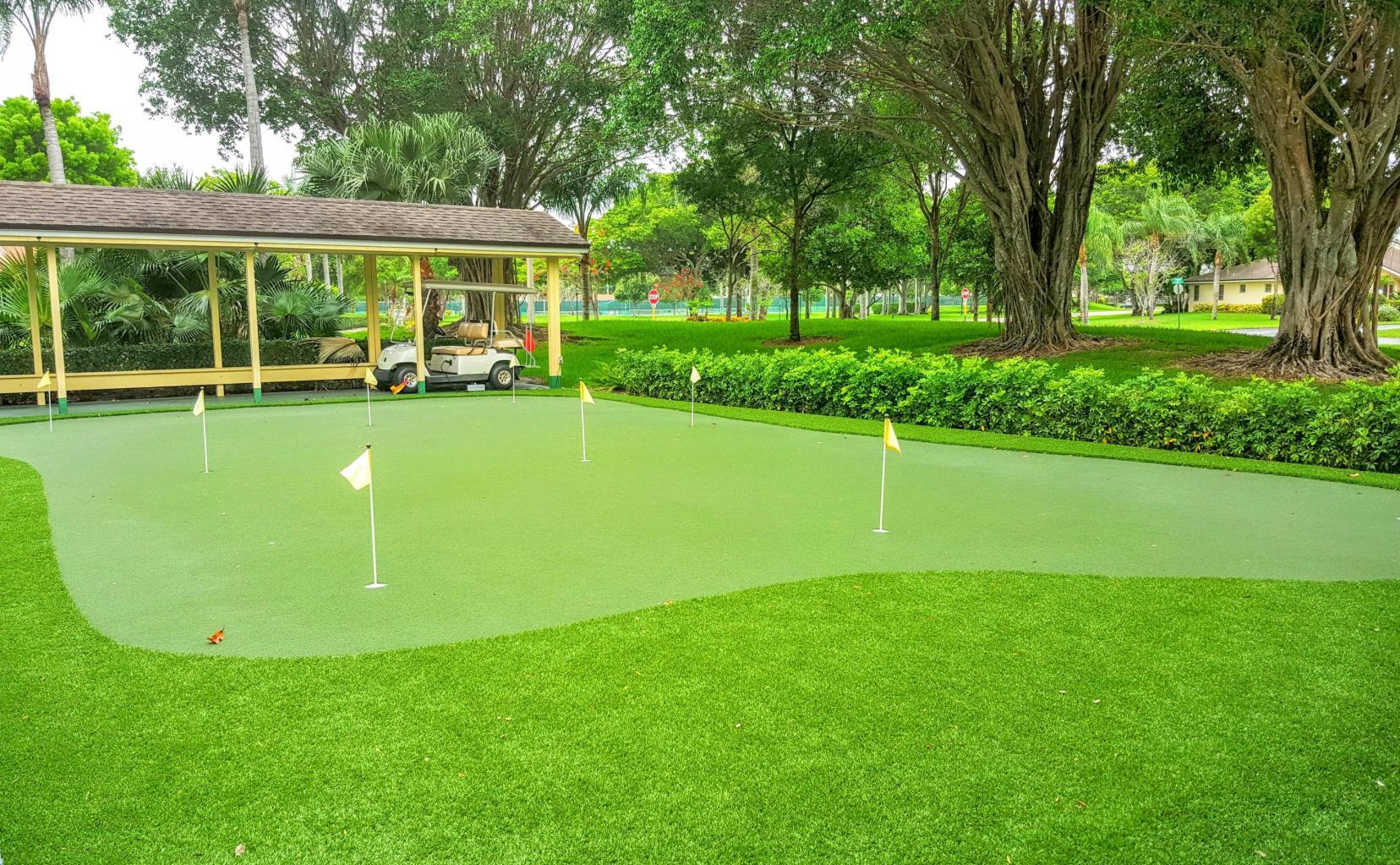 18538 Horizon Avenue, Unit D Boca Raton, FL 33496 - Photo 32 of 33 Putting Green I