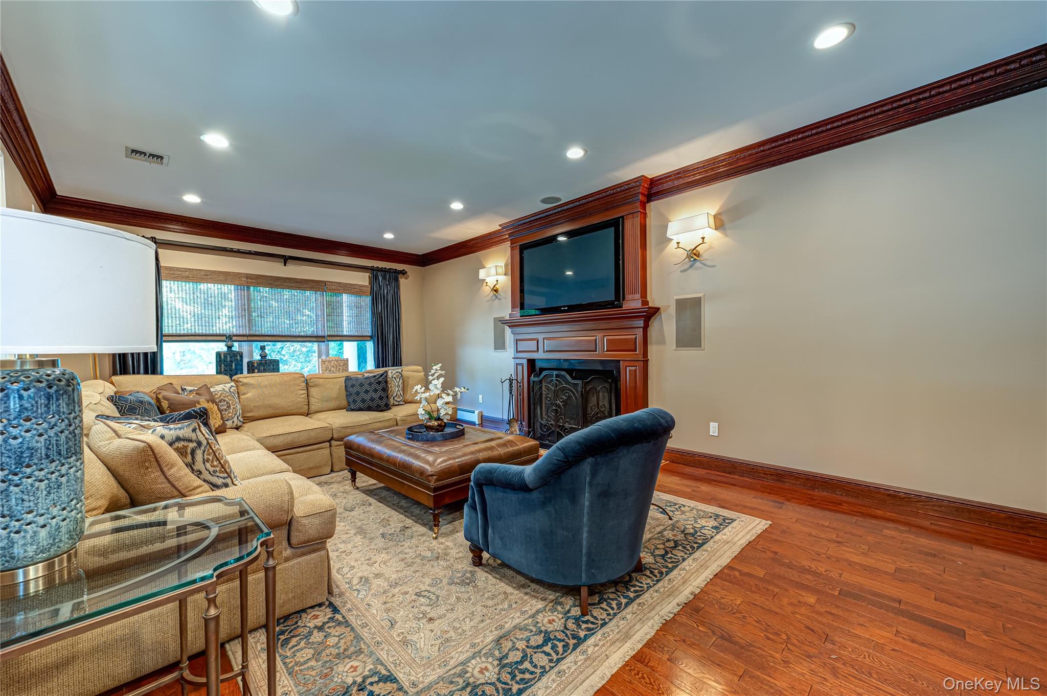 67 Sunny Road St. James, NY 11780 - Photo 15 of 50