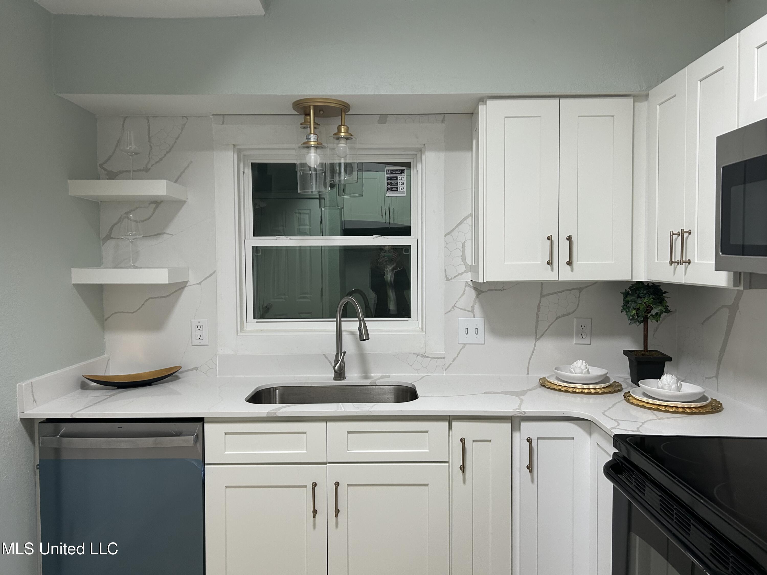 1 Holly Diamondhead, MS 39525 - Photo 6 of 28 IMG_7093