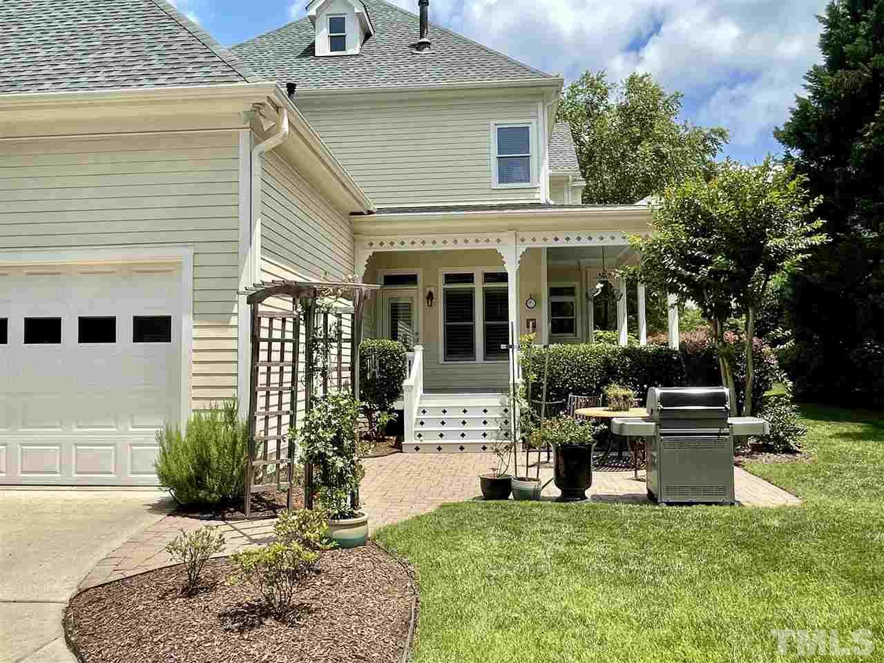 4902 Sears Farm Road Cary, NC 27519 - Photo 3 of 30