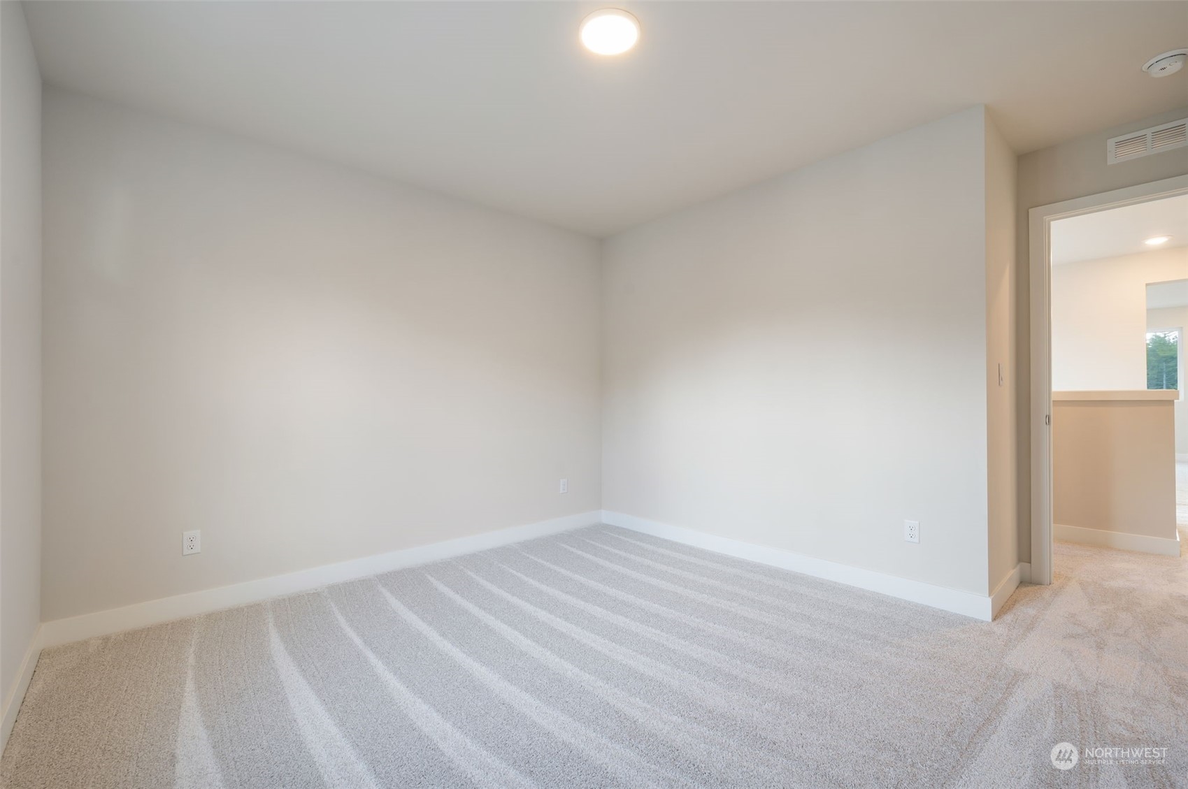 5527 Kinross Rd Port Orchard Southwest, Unit 110 Port Orchard, WA 98367 - Photo 20 of 40 Gallery Image 20